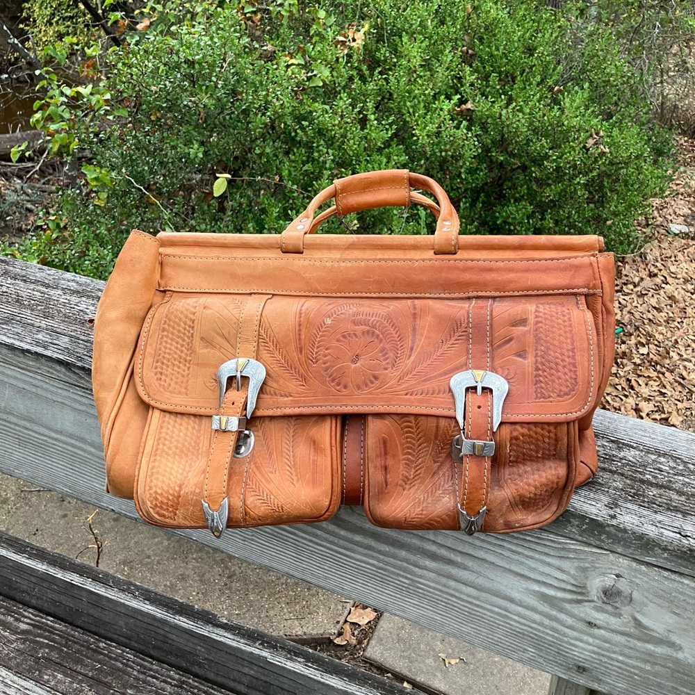 Ropin west carry on 741